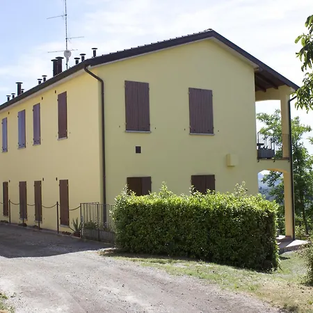 Rural Retreat In Appartement Sassoleone