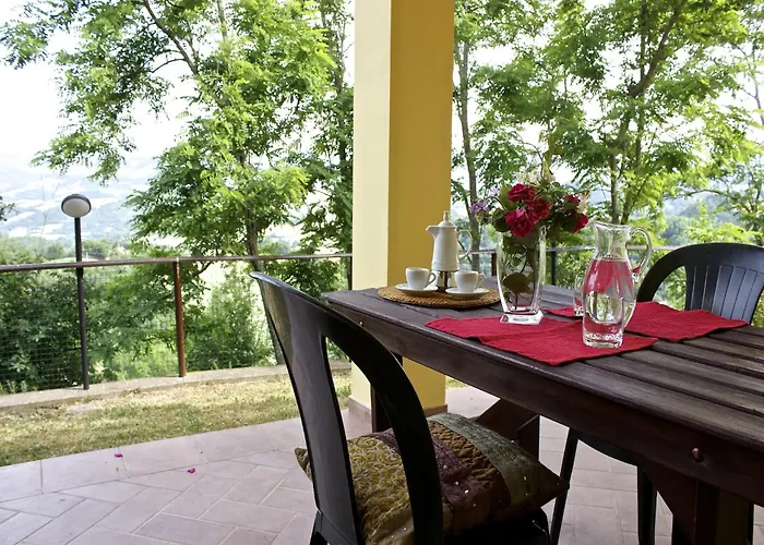 Rural Retreat In Appartement Sassoleone