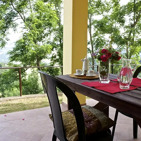 Rural Retreat In Apartment Sassoleone