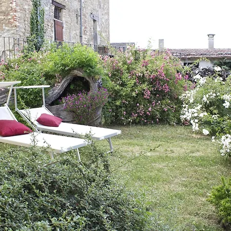 Rural Retreat In Sassoleone Apartment